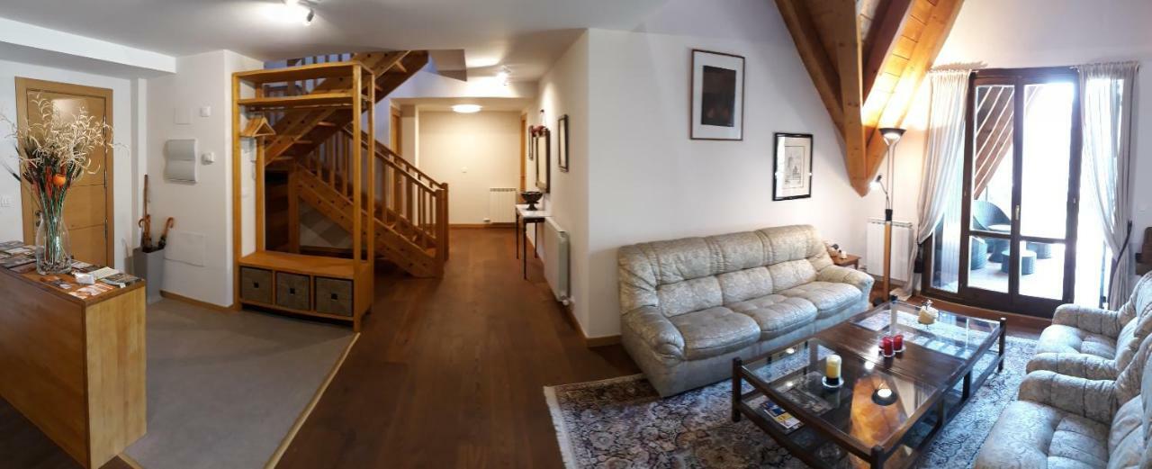 Excelsior. Espectacular Y Exclusivo Apartamento En Sallent De Gallego. מראה חיצוני תמונה
